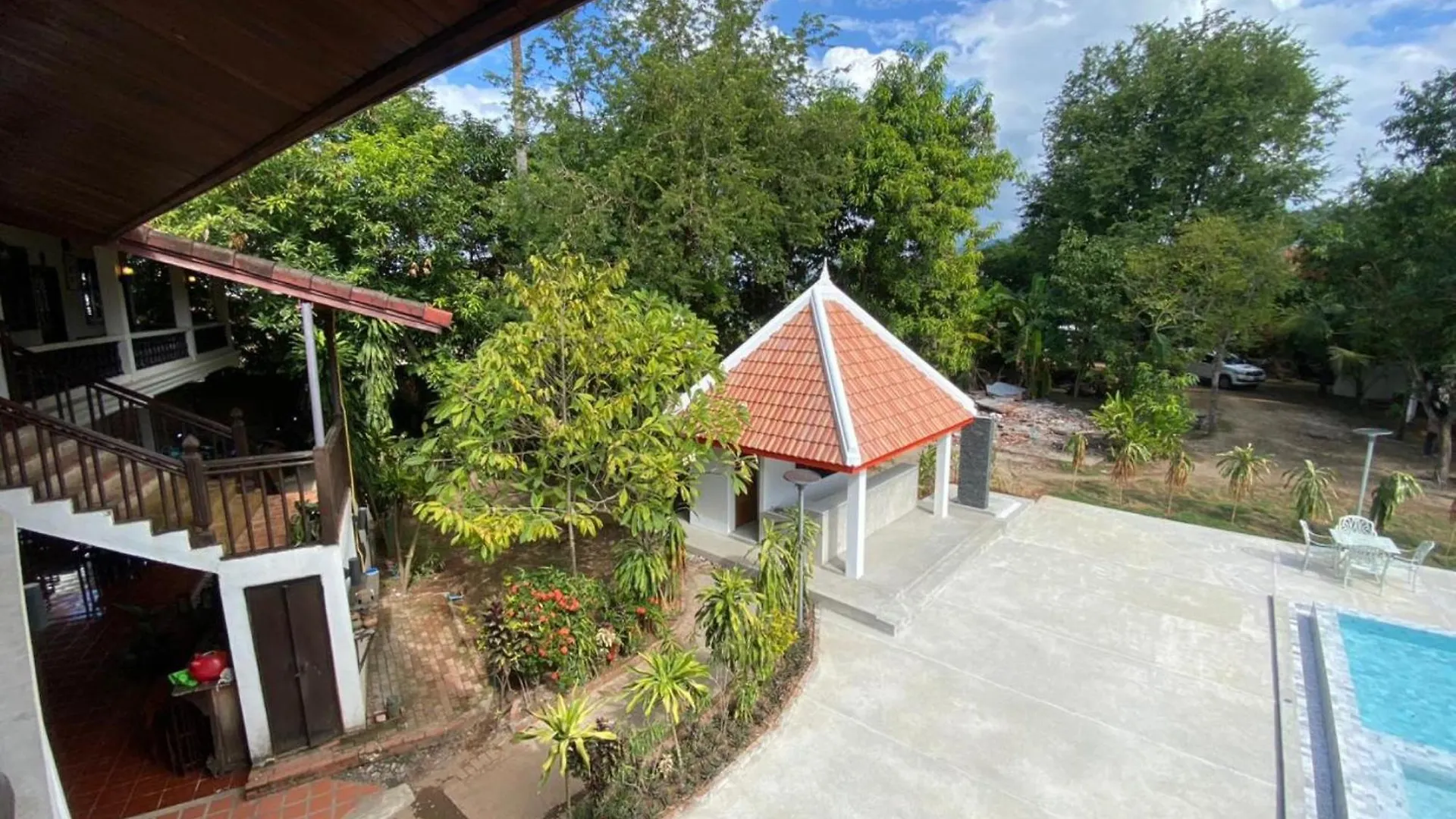 Vangsavath Hotel Luang Prabang 4*,
